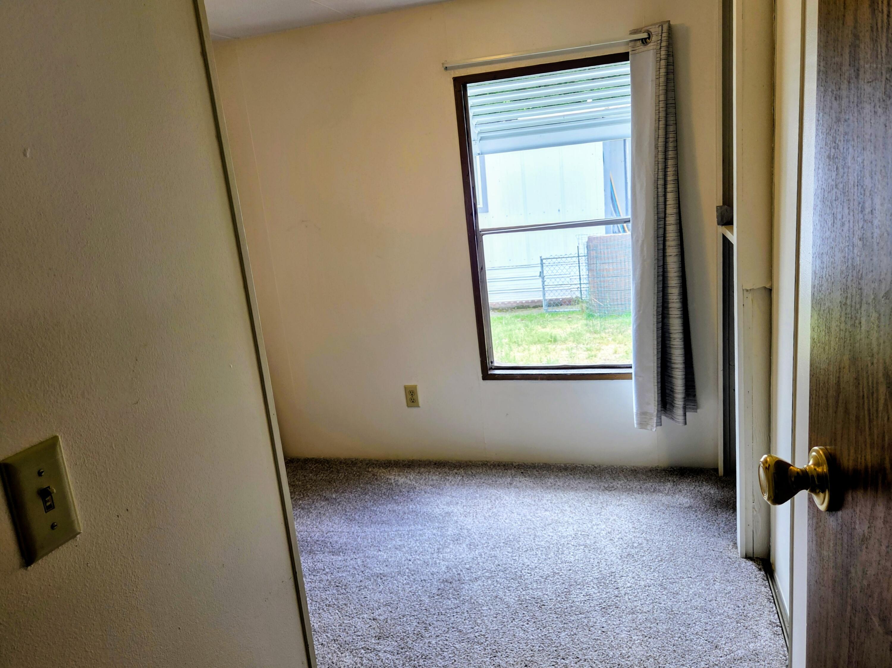 6850 Downing Road, Unit SPC 31 Central Point, OR 97502 - Photo 19 of 22