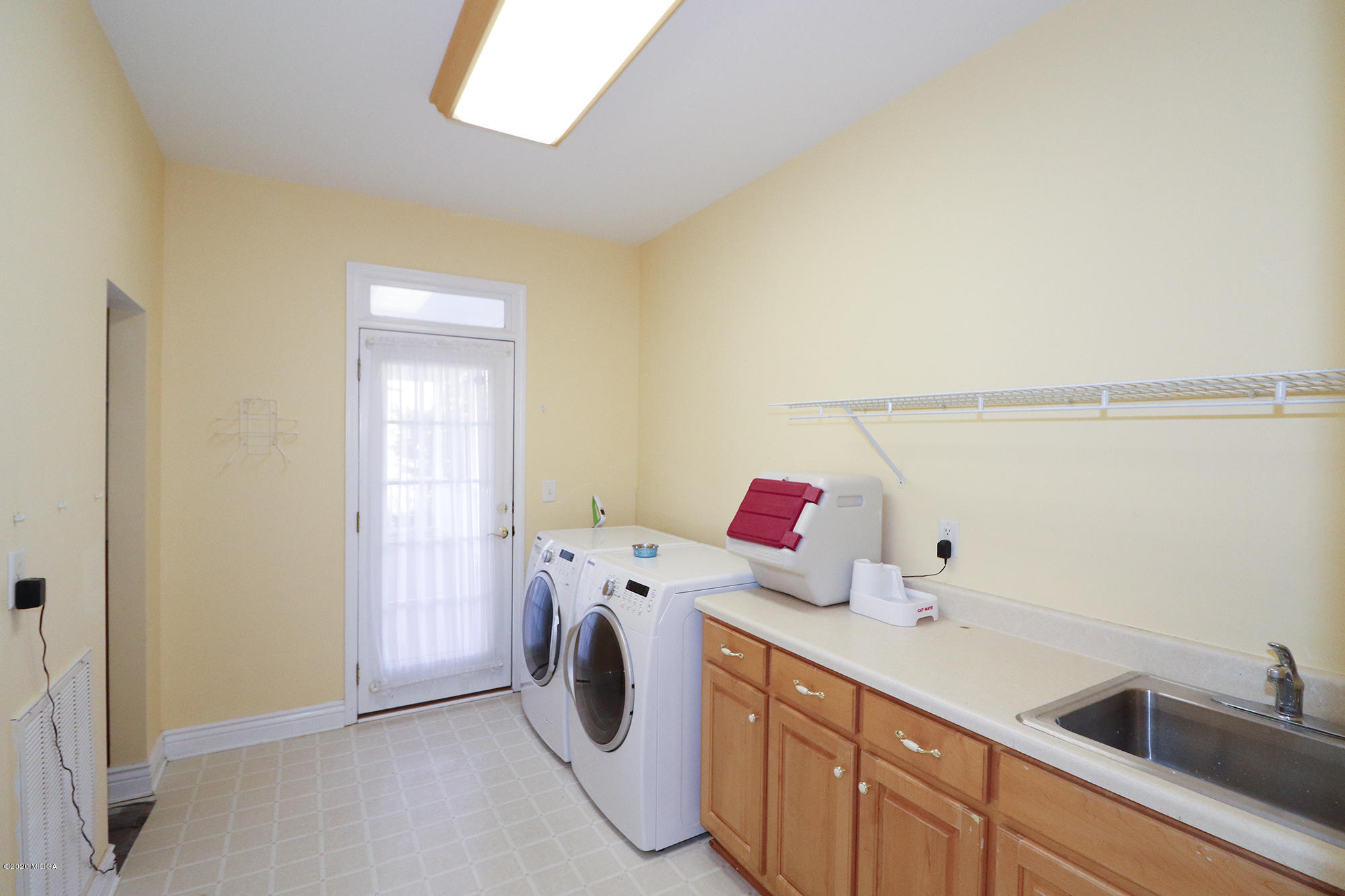 1577 Pate Road Juliette, GA 31046 - Photo 22 of 62 1577 Pate Rd - Laundry Room