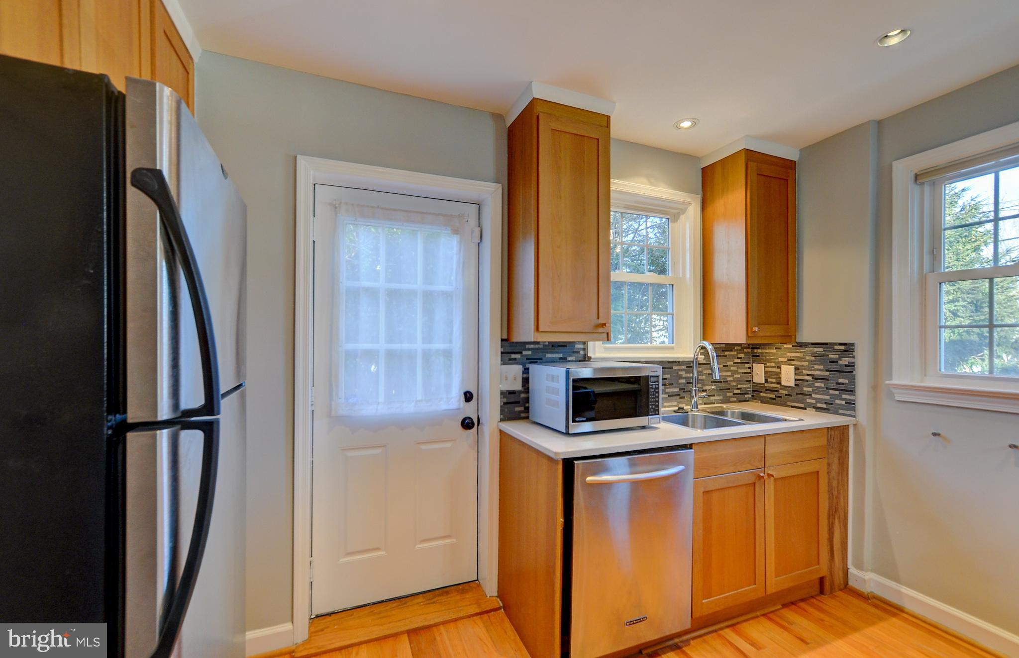 1906 Brisbane Street Silver Spring, MD 20902 - Photo 11 of 46 Gallery Image 11