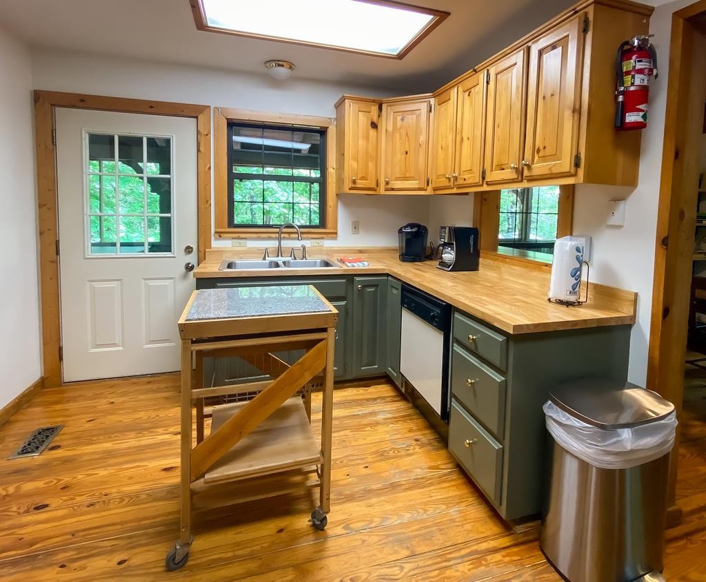 247 Boat Gunnel Road, Unit THEWOODSTOCK Townsend, TN 37882 - Photo 12 of 45 Gallery Image 12