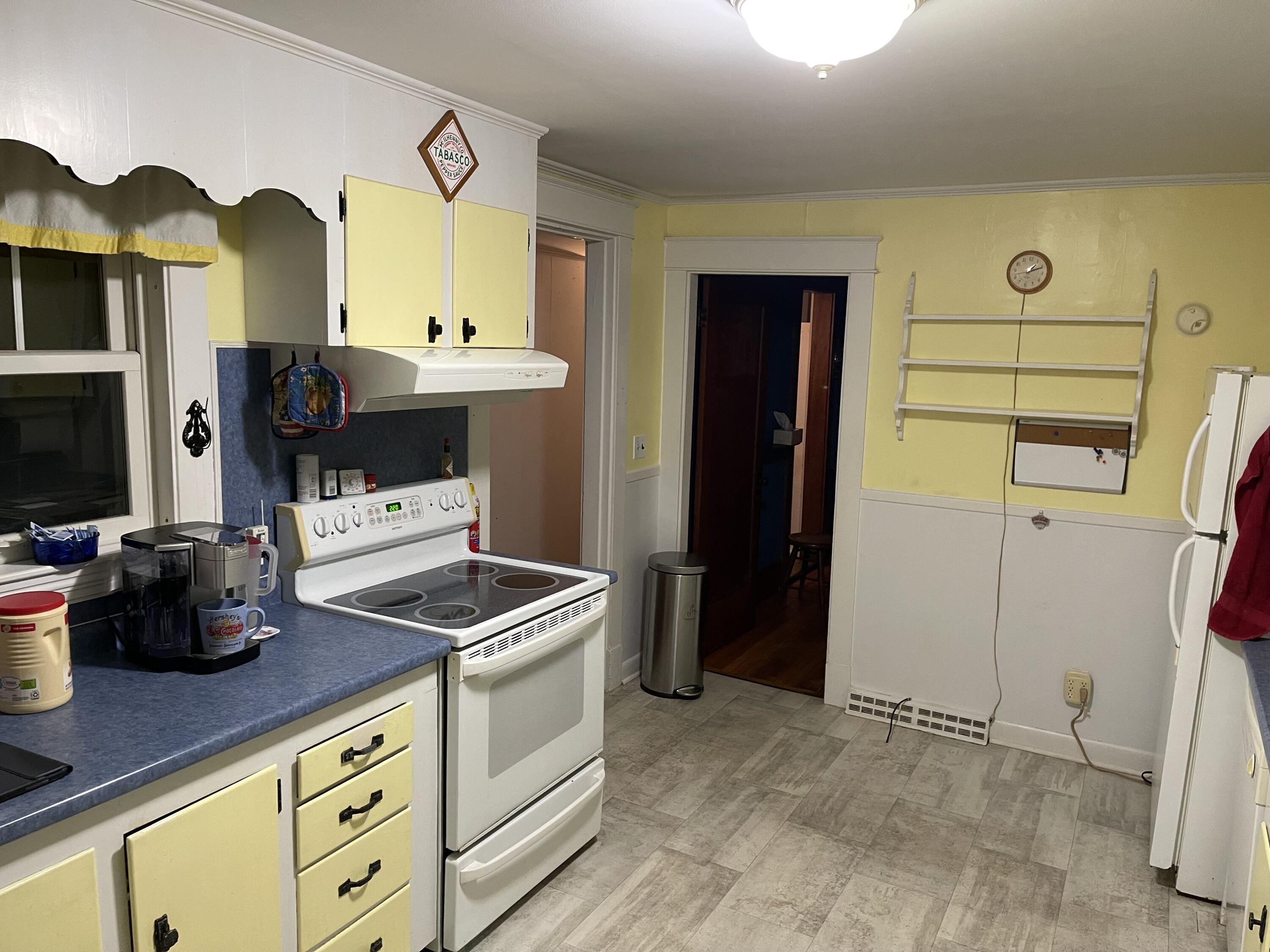 97 River Road Newcastle, ME 04553 - Photo 16 of 44 IMG_6526