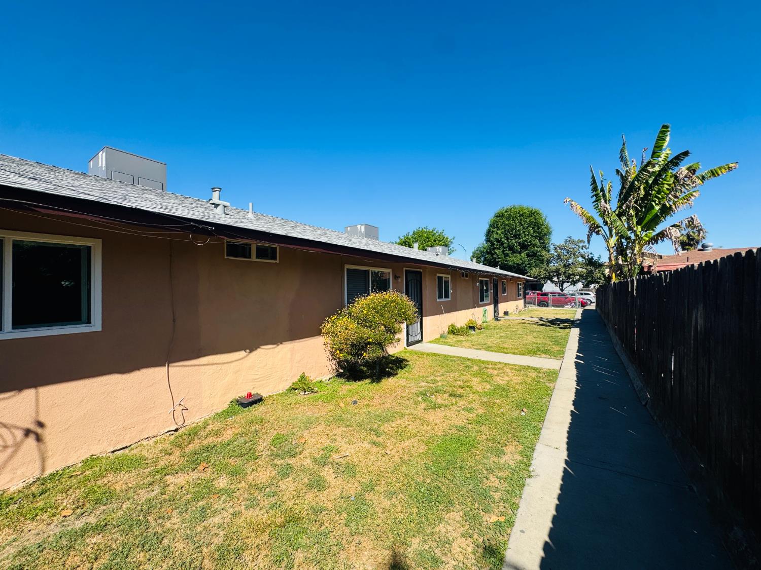 1335 Olive Avenue Sanger, CA 93657 - Photo 28 of 28 a front view of house with yard