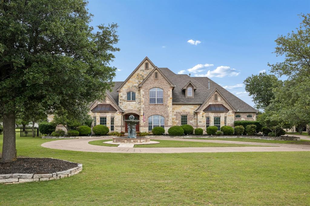2930 Falcon Way Midlothian, TX 76065 - Photo 1 of 40
