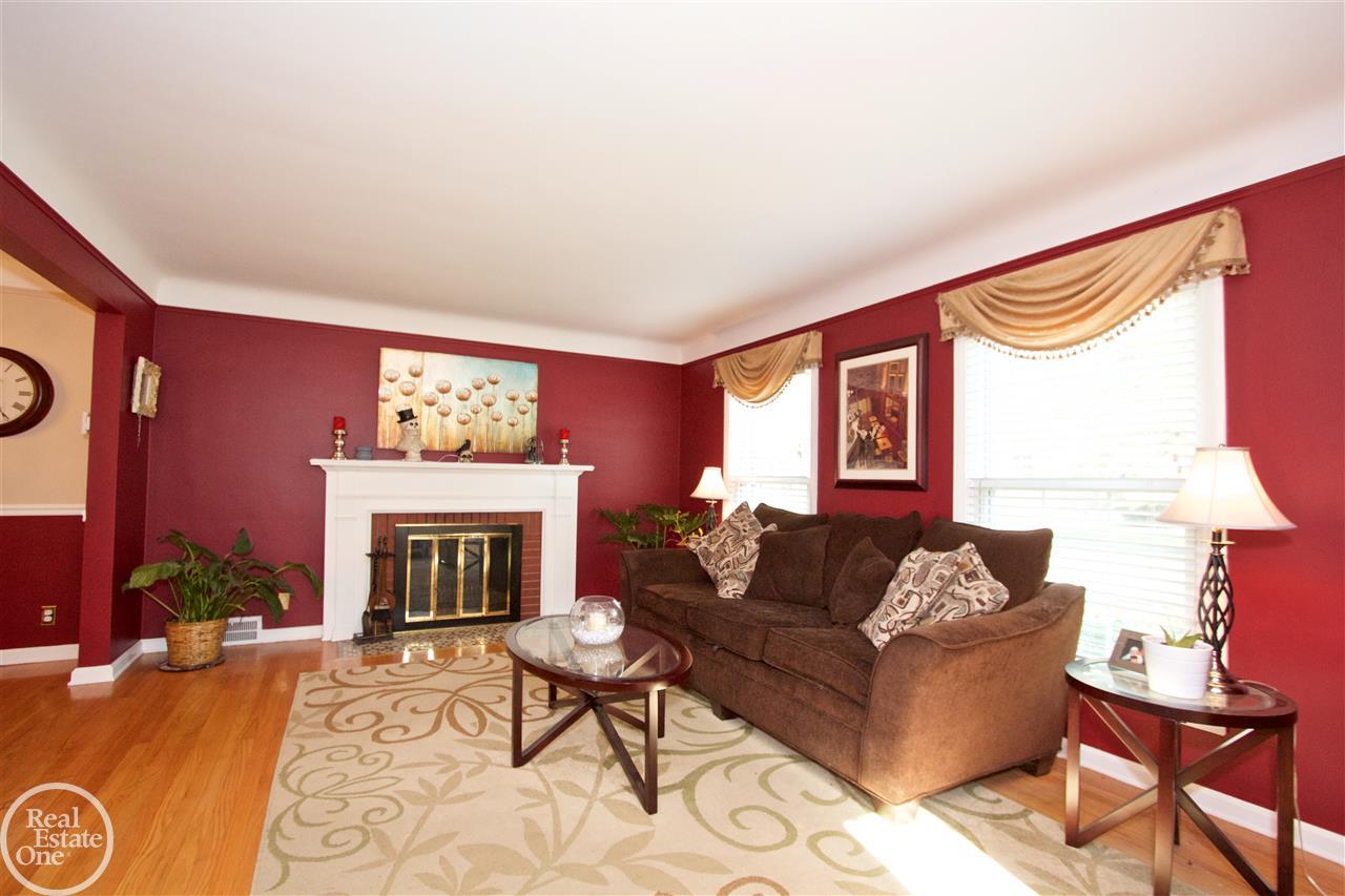 451 Touraine Road Grosse Pointe Farms, MI 48236 - Photo 13 of 40 Gallery Image 13