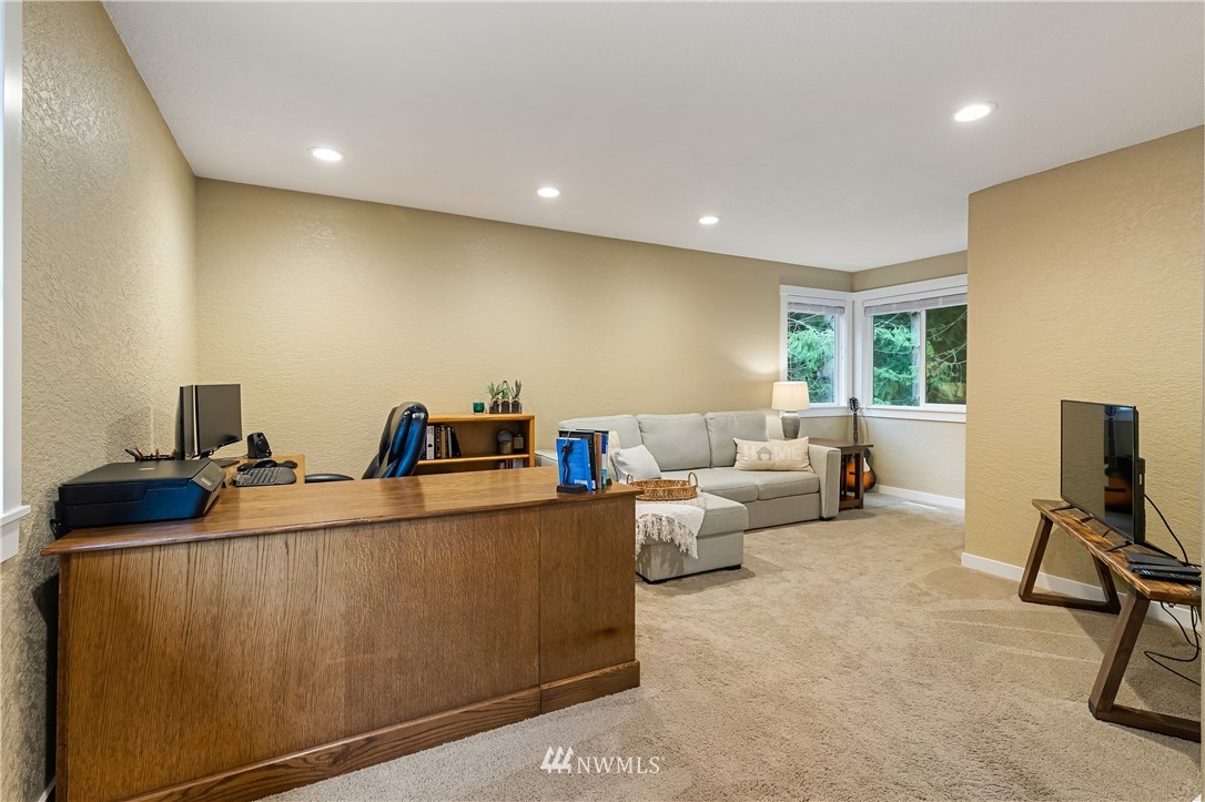 4205 Ridgewood Avenue Bellingham, WA 98229 - Photo 21 of 37 Gallery Image 21