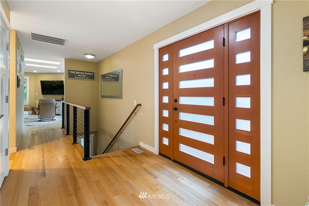 4205 Ridgewood Avenue Bellingham, WA 98229 - Photo 4 of 37 Gallery Image 4