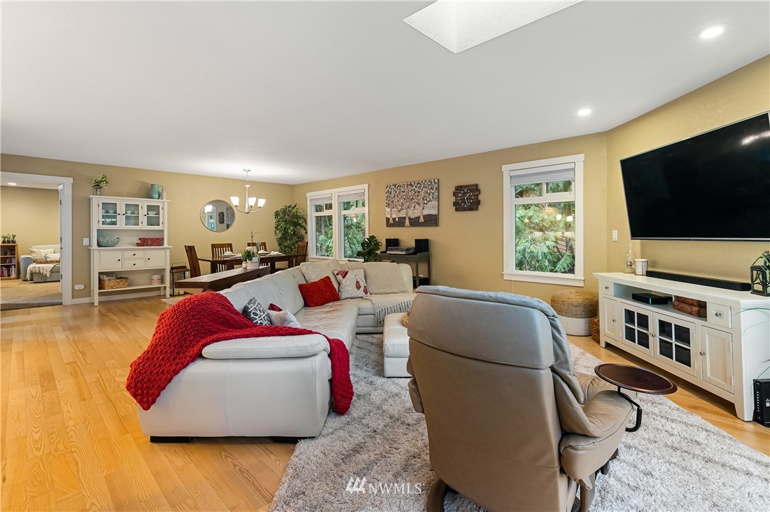 4205 Ridgewood Avenue Bellingham, WA 98229 - Photo 5 of 37 Gallery Image 5