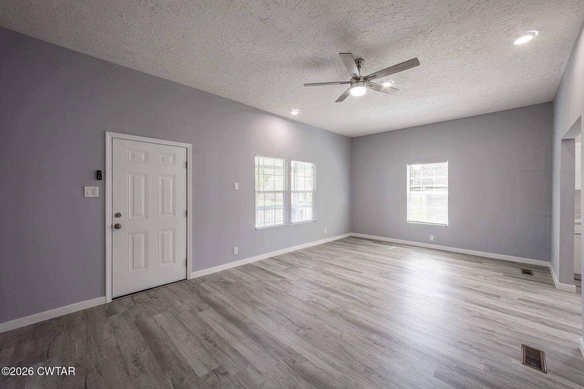 237 Oak Street Jackson, TN 38301 - Photo 3 of 26 Completed-9