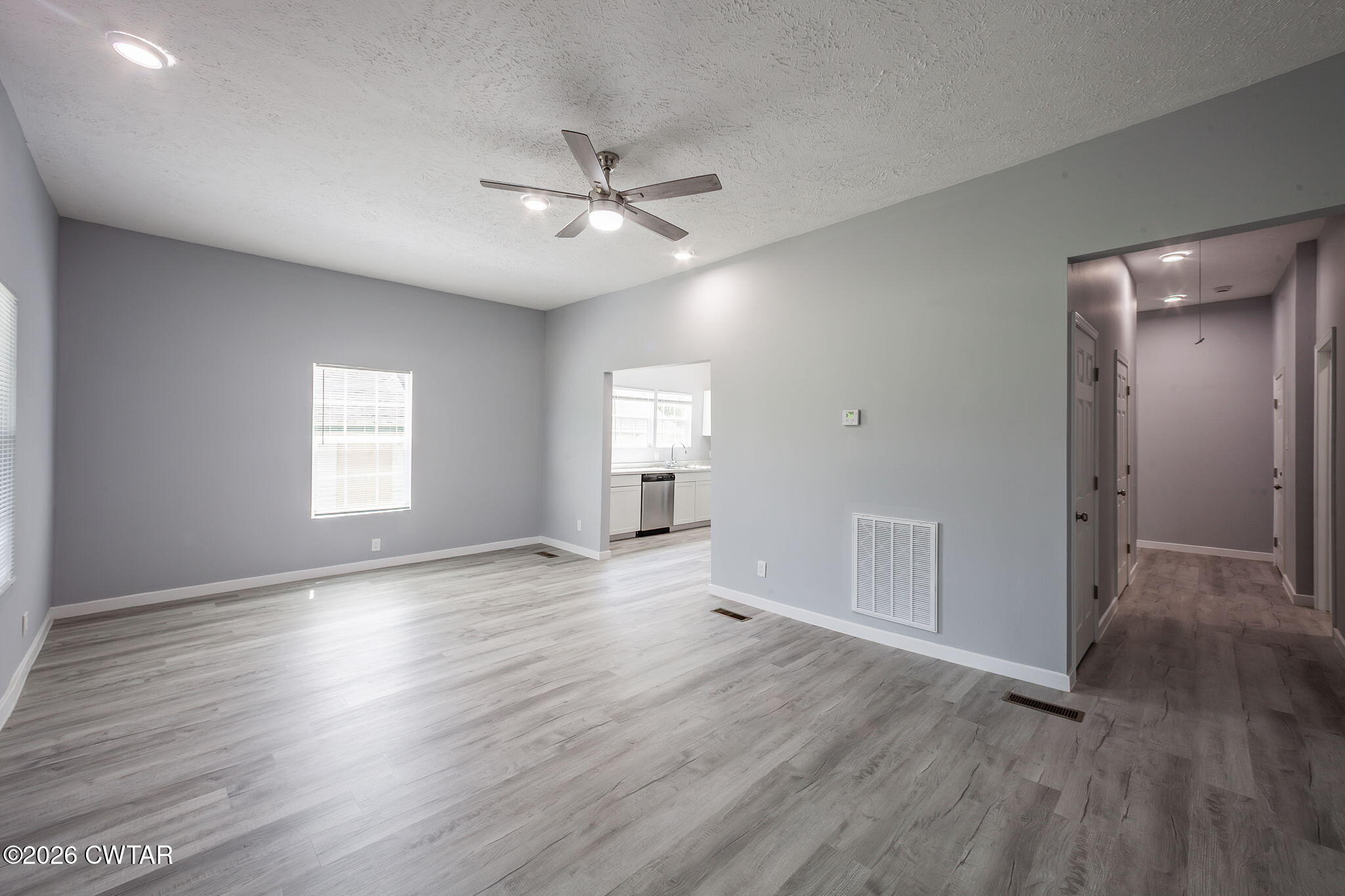 237 Oak Street Jackson, TN 38301 - Photo 4 of 26 Completed-8