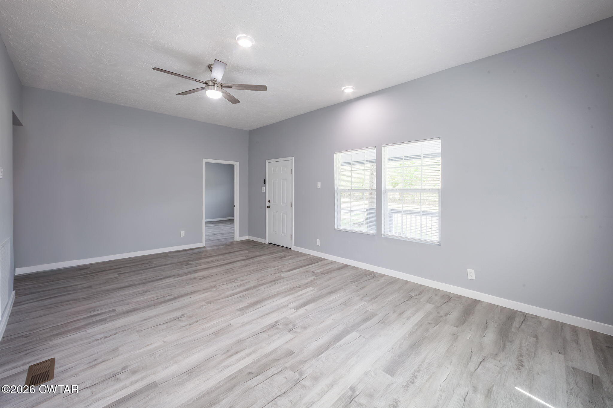 237 Oak Street Jackson, TN 38301 - Photo 5 of 26 Completed-10