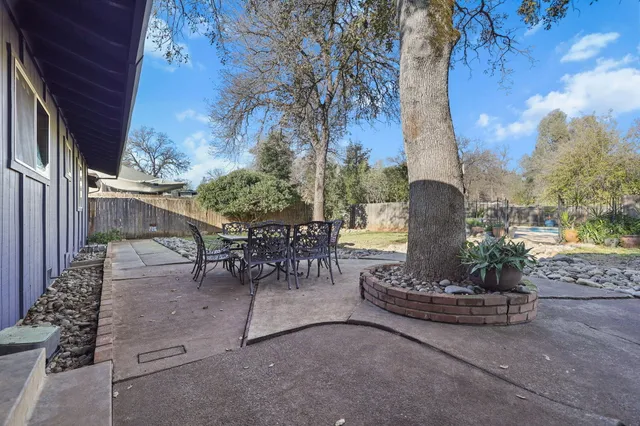 $424,900 | 3404 Snavely Drive, Redding, CA 96003