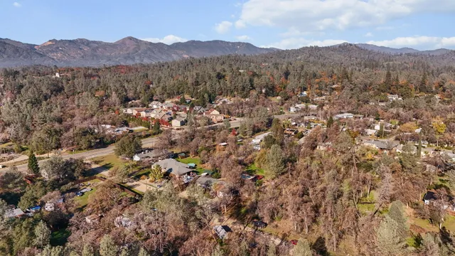 $424,900 | 3404 Snavely Drive, Redding, CA 96003