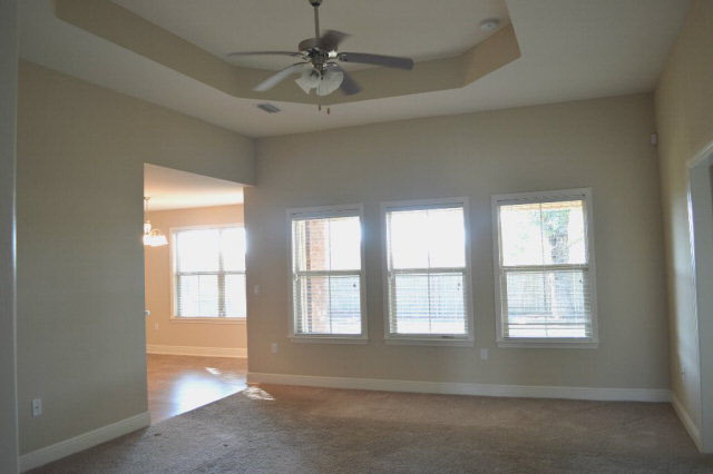 639 Fulton Loop Foley, AL 36535 - Photo 4 of 17 Living Room