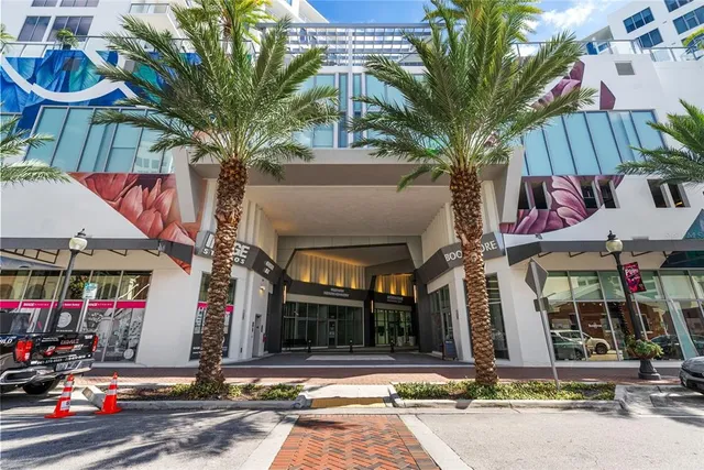 $2,250,000 | 111 South Pineapple Avenue, Unit 615, Sarasota, FL 34236