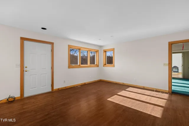 $777,777 | 1231 Vardy Blackwater, Sneedville, TN 37869