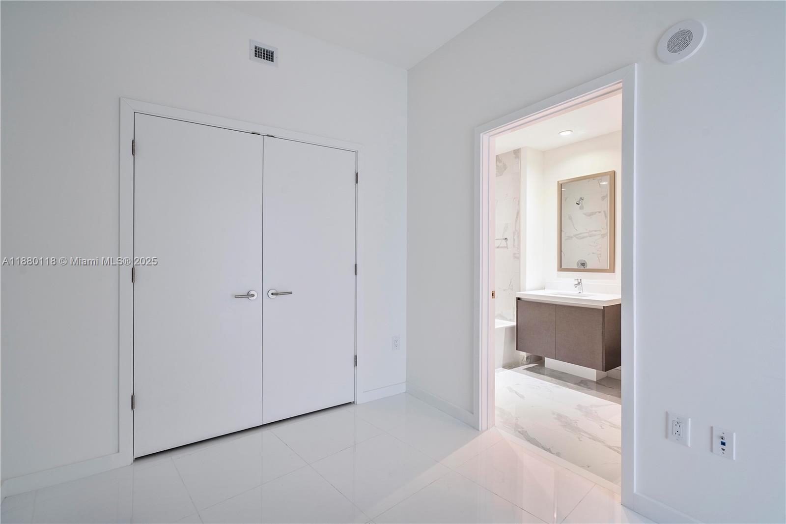 851 Northeast 1st Avenue, Unit 4310 Miami, FL 33132 - Photo 47 of 49