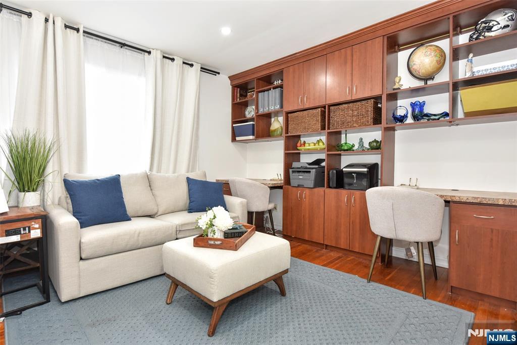 53 Lockwood Drive Waldwick, NJ 07463 - Photo 18 of 26