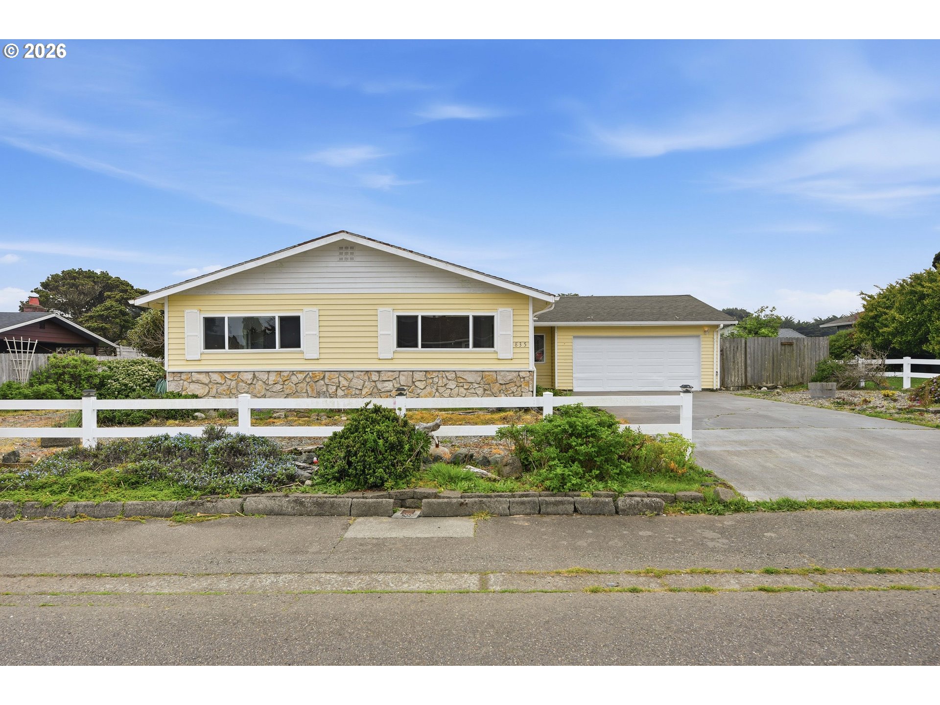 835 12th Street Southwest Bandon, OR 97411 - Photo 1 of 48