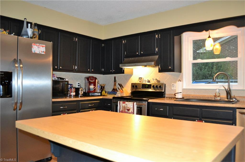 2310 Gordon Road High Point, NC 27265 - Photo 8 of 12 Gallery Image 8