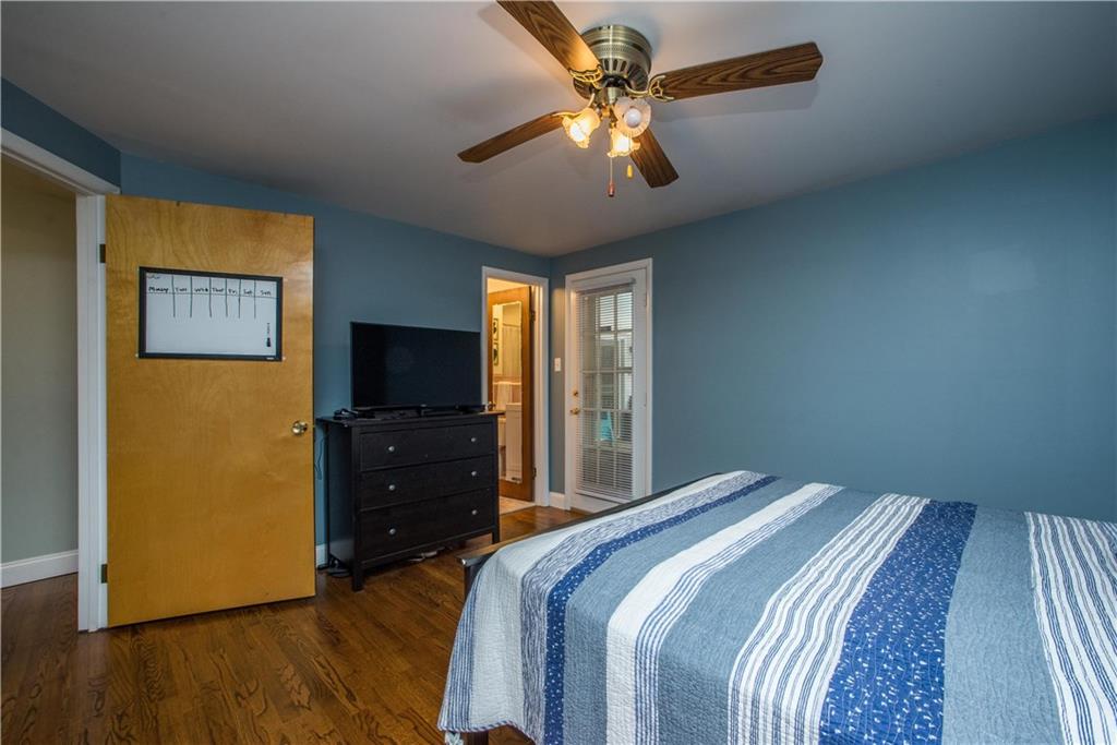 23 Stancey Road Pittsburgh, PA 15220 - Photo 14 of 25 Owner's suite includes recently updated full bath.