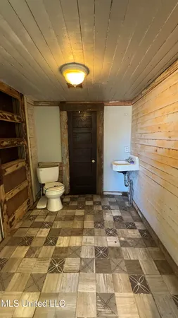 $72,000 | 155 Main Street, Raleigh, MS 39153