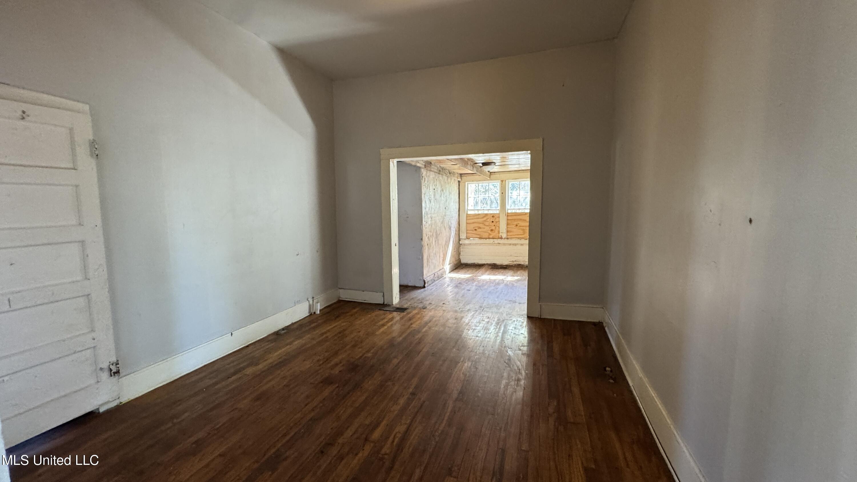 155 Main Street Raleigh, MS 39153 - Photo 13 of 46 IMG_E6353