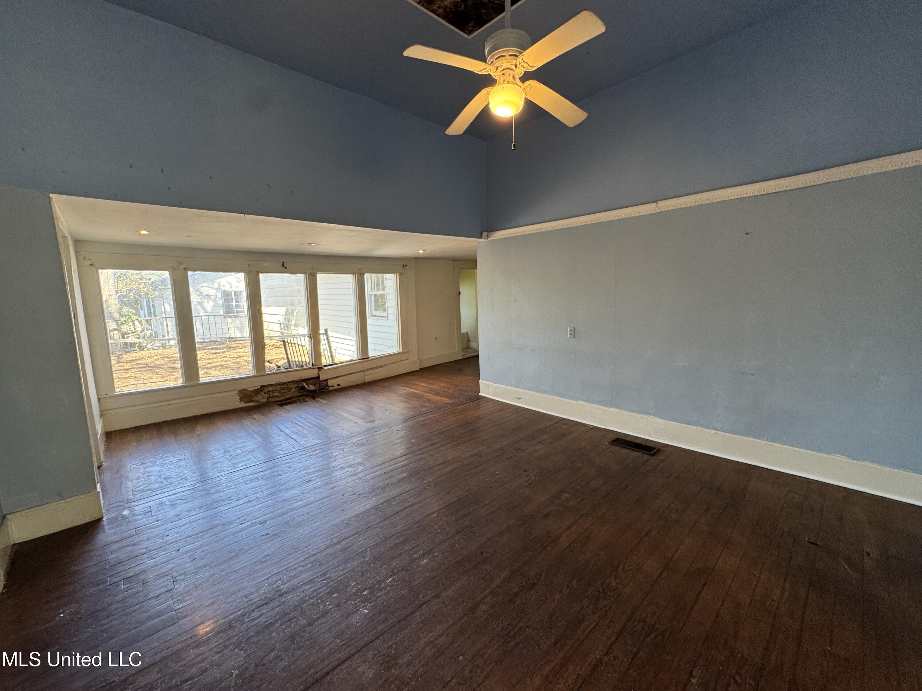 155 Main Street Raleigh, MS 39153 - Photo 31 of 46 IMG_6360