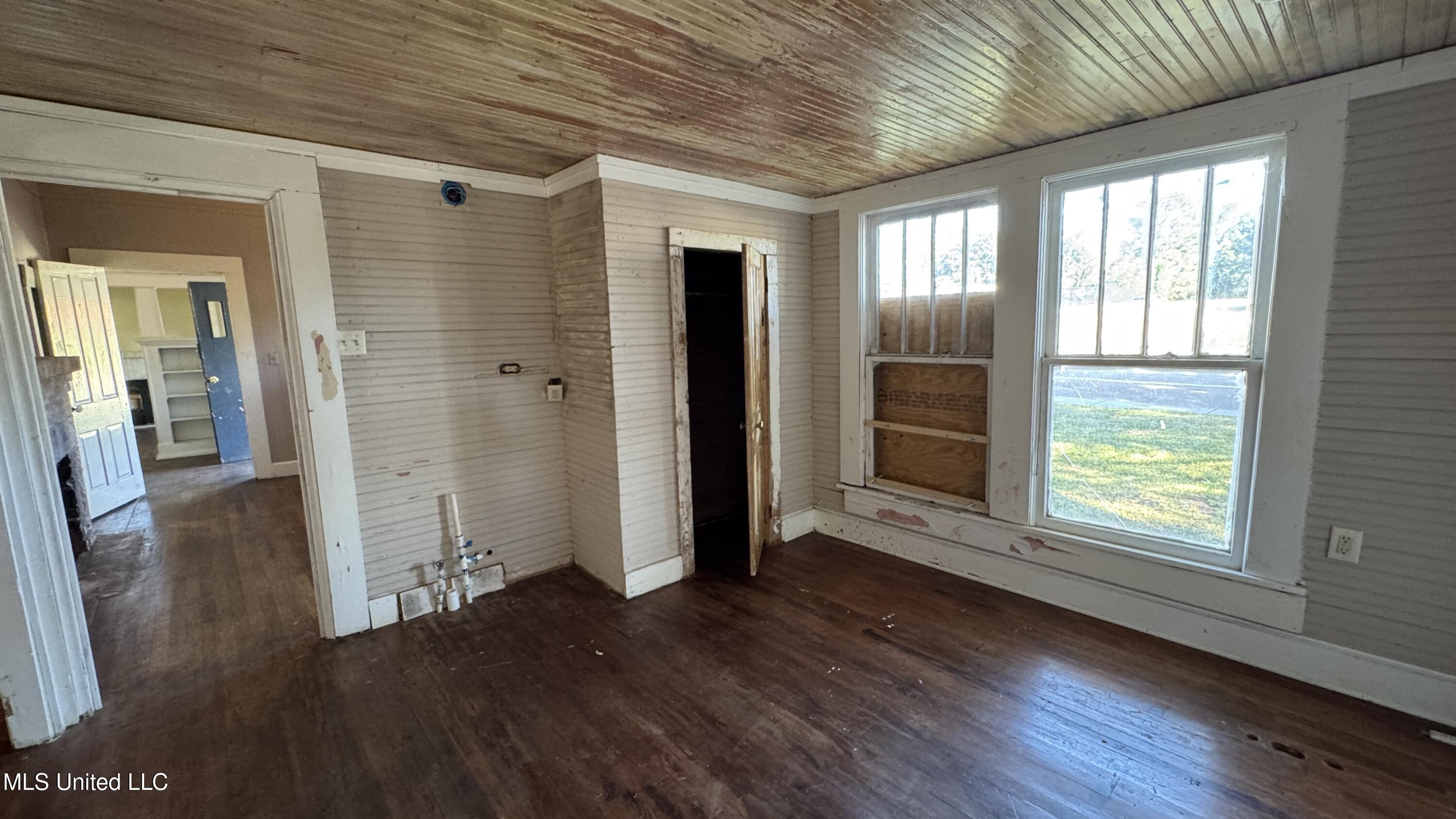 155 Main Street Raleigh, MS 39153 - Photo 32 of 46 IMG_E6380