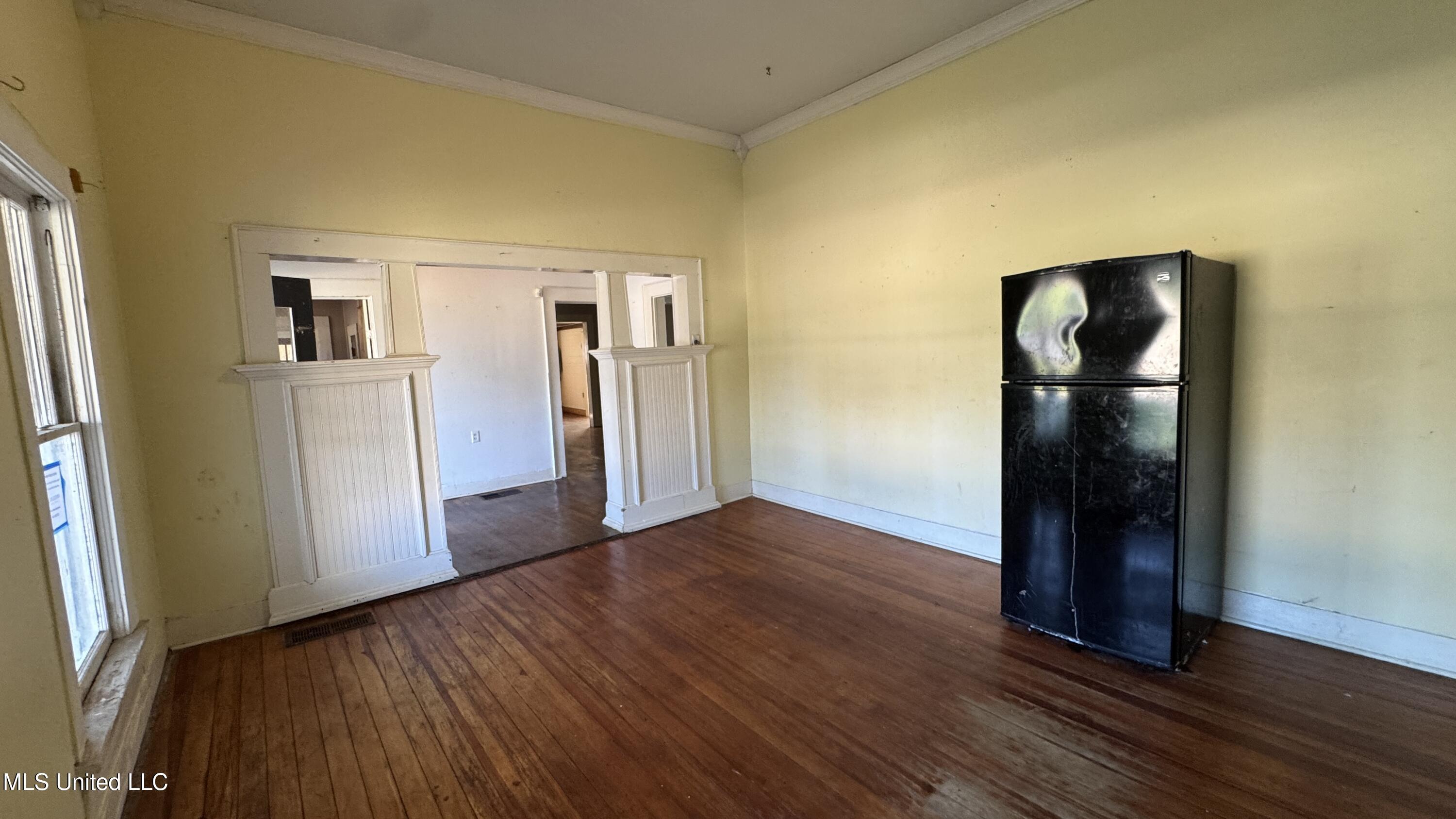 155 Main Street Raleigh, MS 39153 - Photo 8 of 46 IMG_E6347