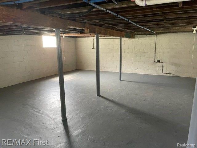 7271 Stephens Road Center Line, MI 48015 - Photo 16 of 16 Gallery Image 16