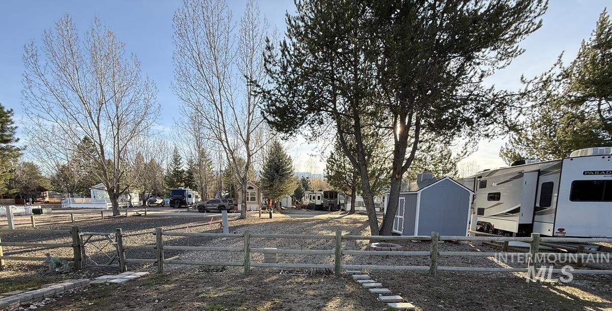 15 P Street Cascade, ID 83611 - Photo 5 of 24