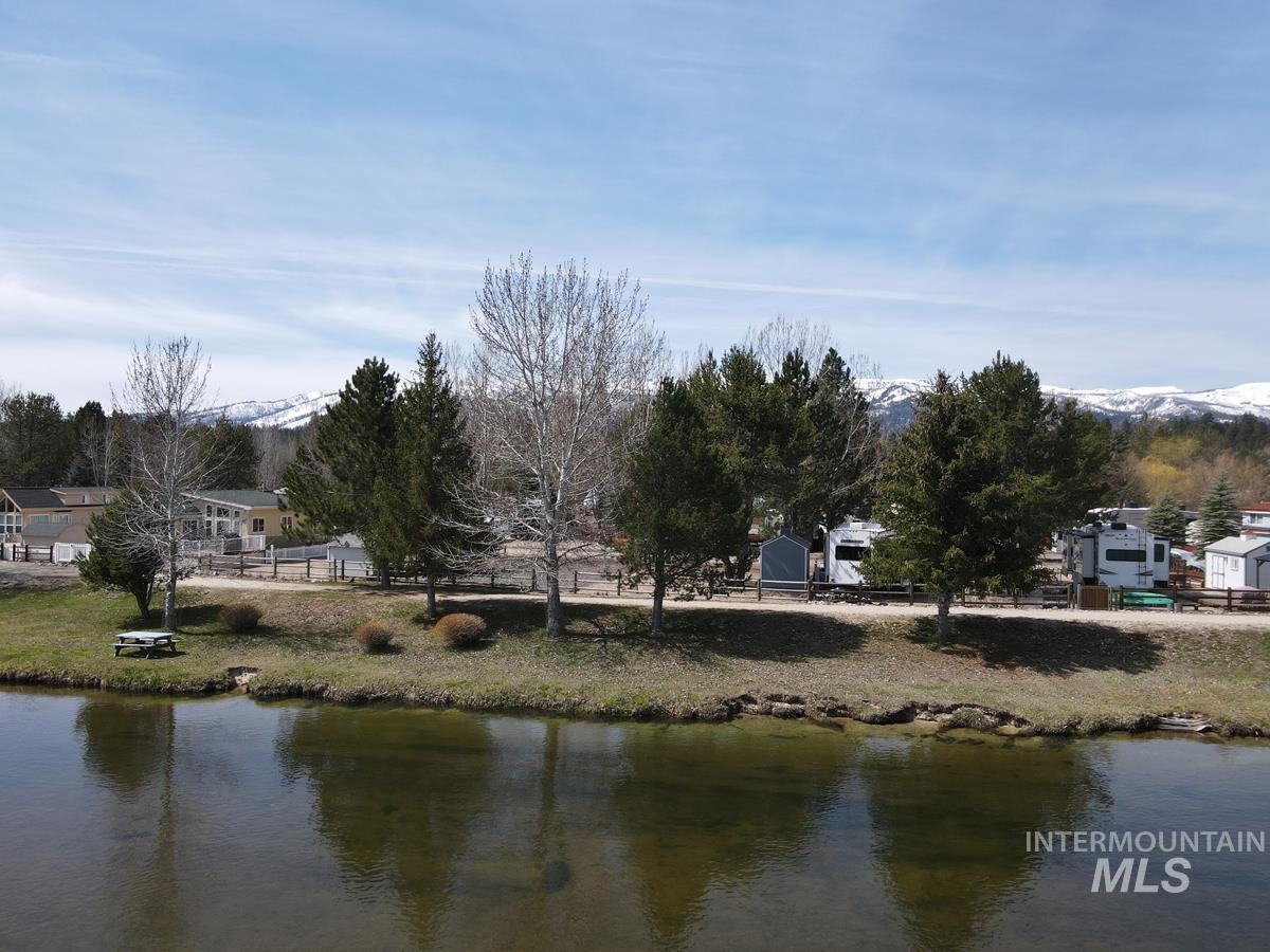 15 P Street Cascade, ID 83611 - Photo 8 of 24