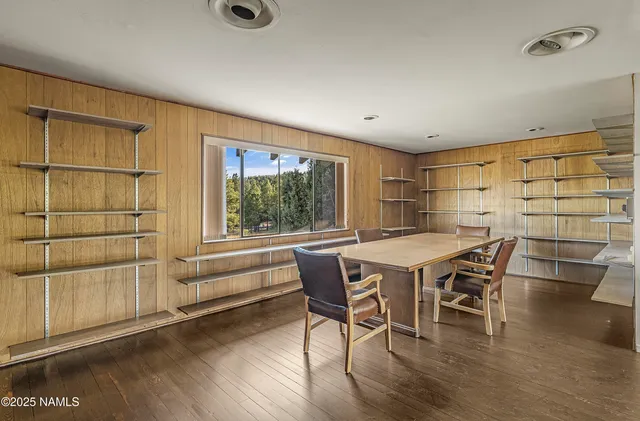 $1,500,000 | 3005 North Fort Valley Road, Flagstaff, AZ 86001