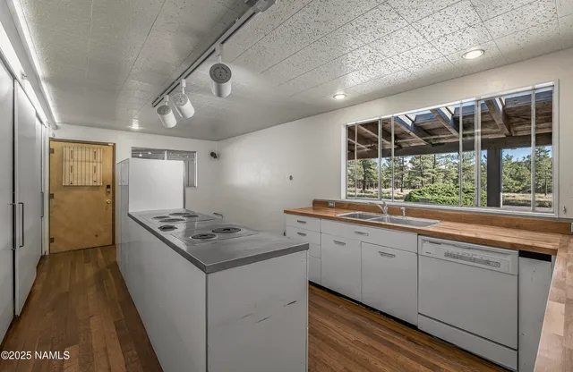 $1,500,000 | 3005 North Fort Valley Road, Flagstaff, AZ 86001