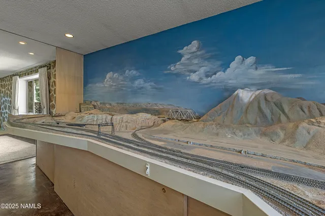 $1,500,000 | 3005 North Fort Valley Road, Flagstaff, AZ 86001