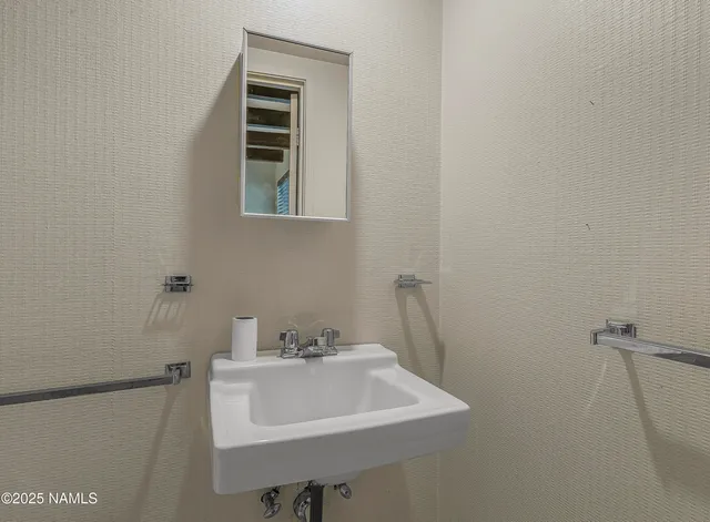 $1,500,000 | 3005 North Fort Valley Road, Flagstaff, AZ 86001