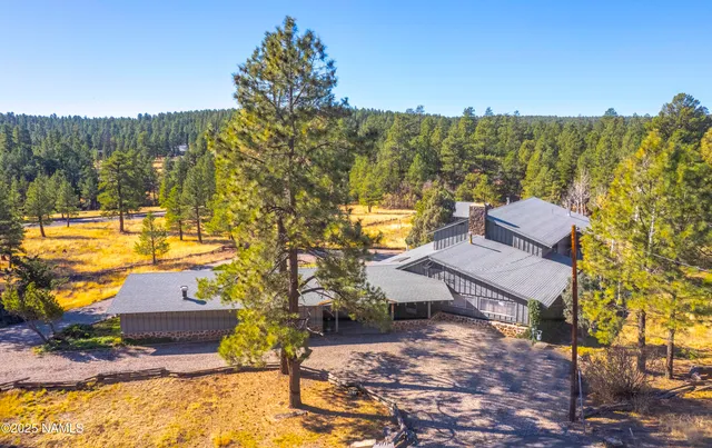 $1,500,000 | 3005 North Fort Valley Road, Flagstaff, AZ 86001