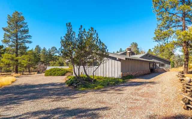 $1,500,000 | 3005 North Fort Valley Road, Flagstaff, AZ 86001