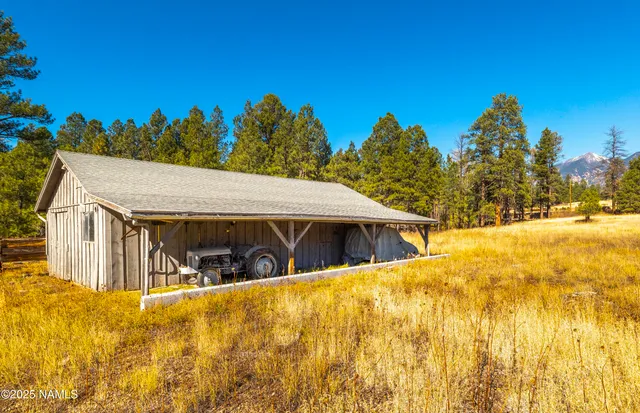 $1,500,000 | 3005 North Fort Valley Road, Flagstaff, AZ 86001