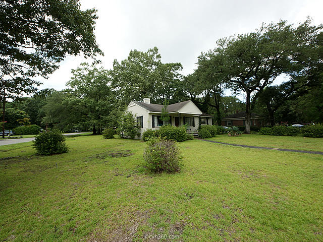 511 Canterbury Road Charleston, SC 29407 - Photo 4 of 24 08