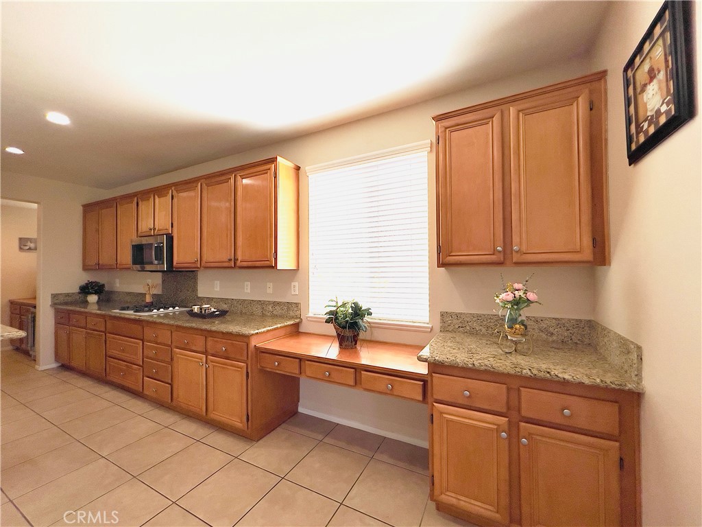 17231 Greentree Drive Riverside, CA 92503 - Photo 18 of 52 Gallery Image 18