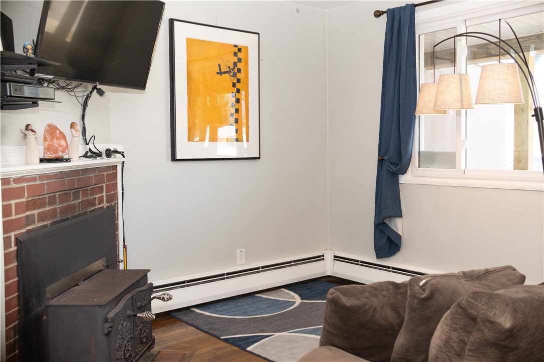 12 Harbourd Road Johnston, RI 02919 - Photo 14 of 16 Gallery Image 14