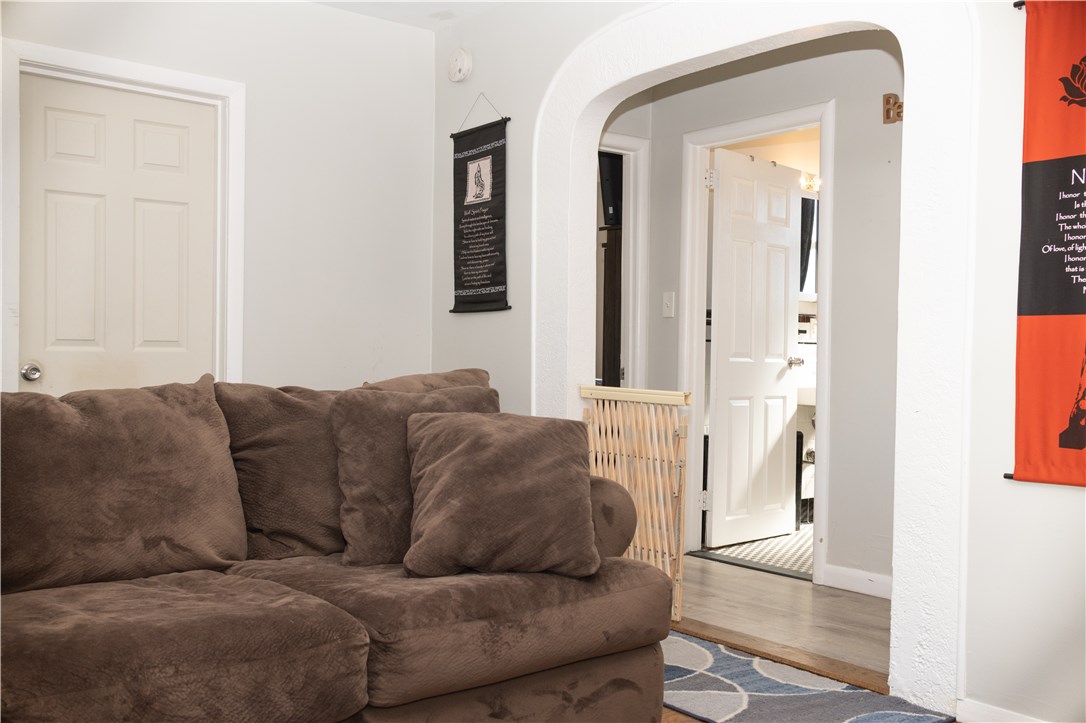 12 Harbourd Road Johnston, RI 02919 - Photo 15 of 16 Gallery Image 15