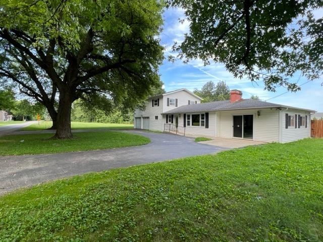 515 East Riverside Road Huntington, IN 46750 - Photo 3 of 12