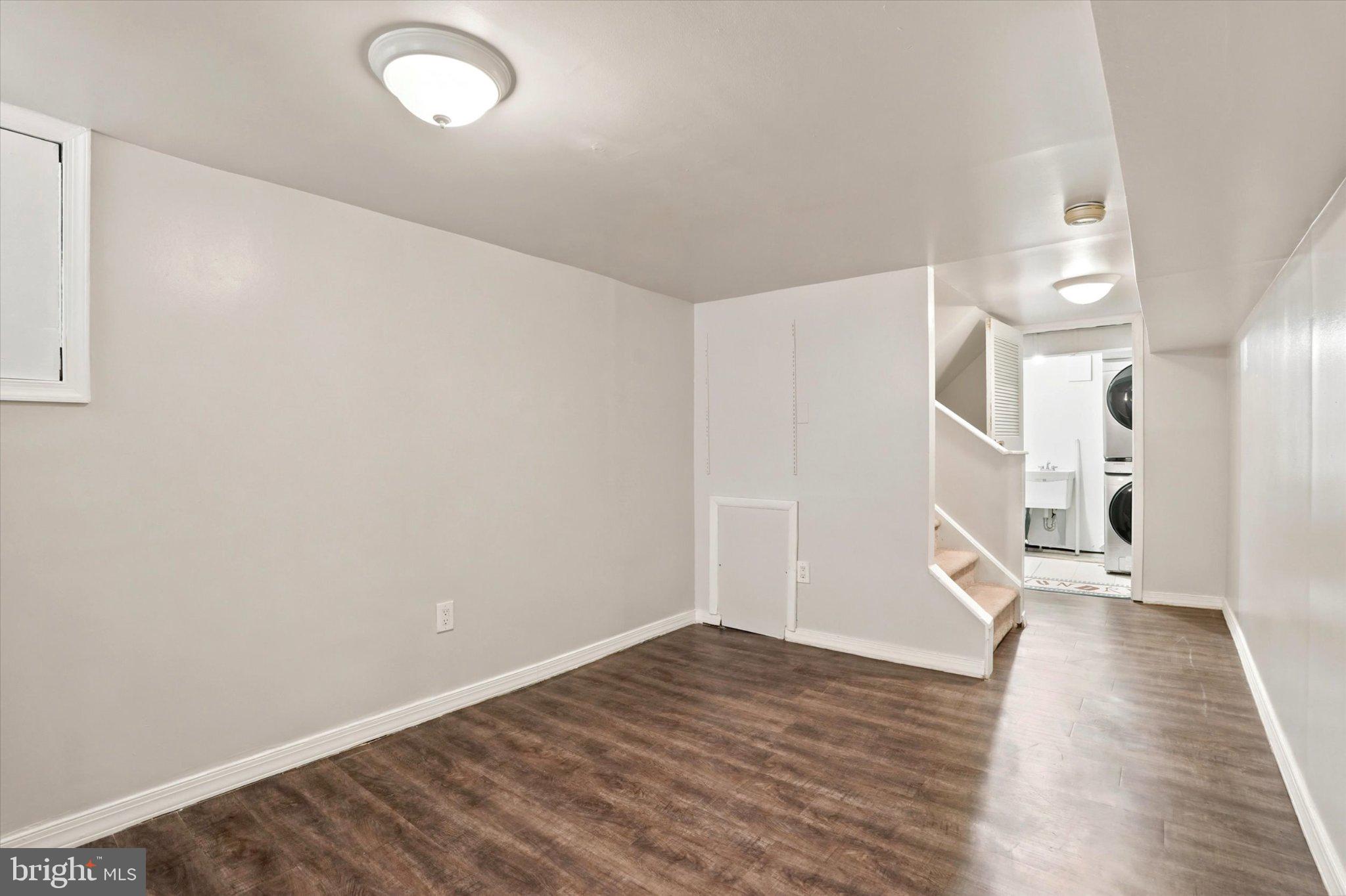 330 Monroe Street Philadelphia, PA 19147 - Photo 18 of 33 Versatile basement space awaits your vision.