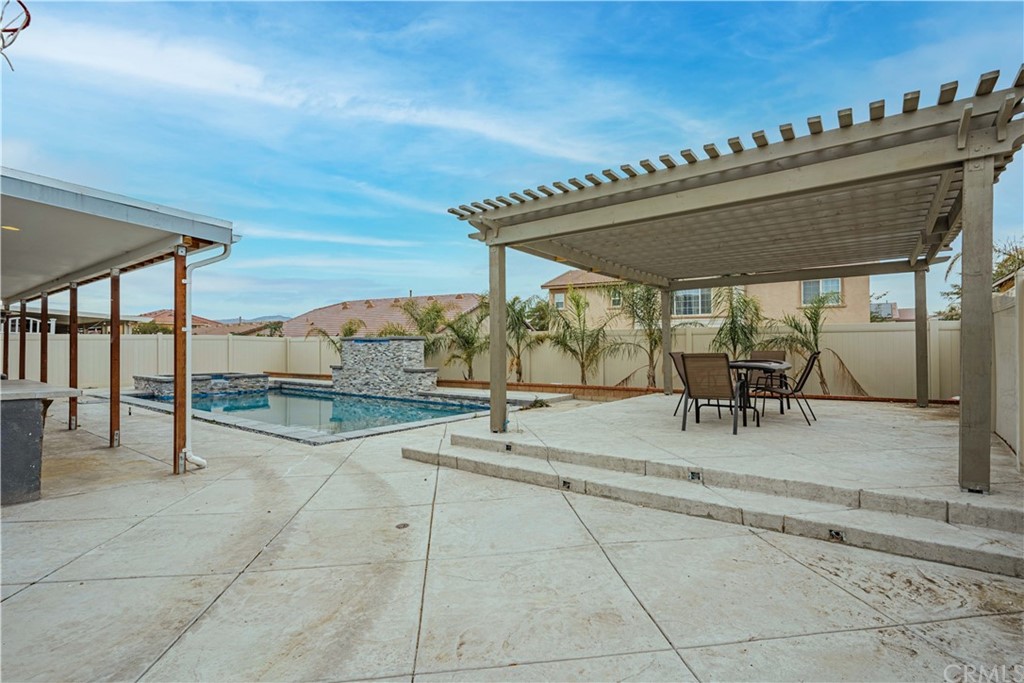 2090 Trinket Circle San Jacinto, CA 92582 - Photo 37 of 43 a view of outdoor seating