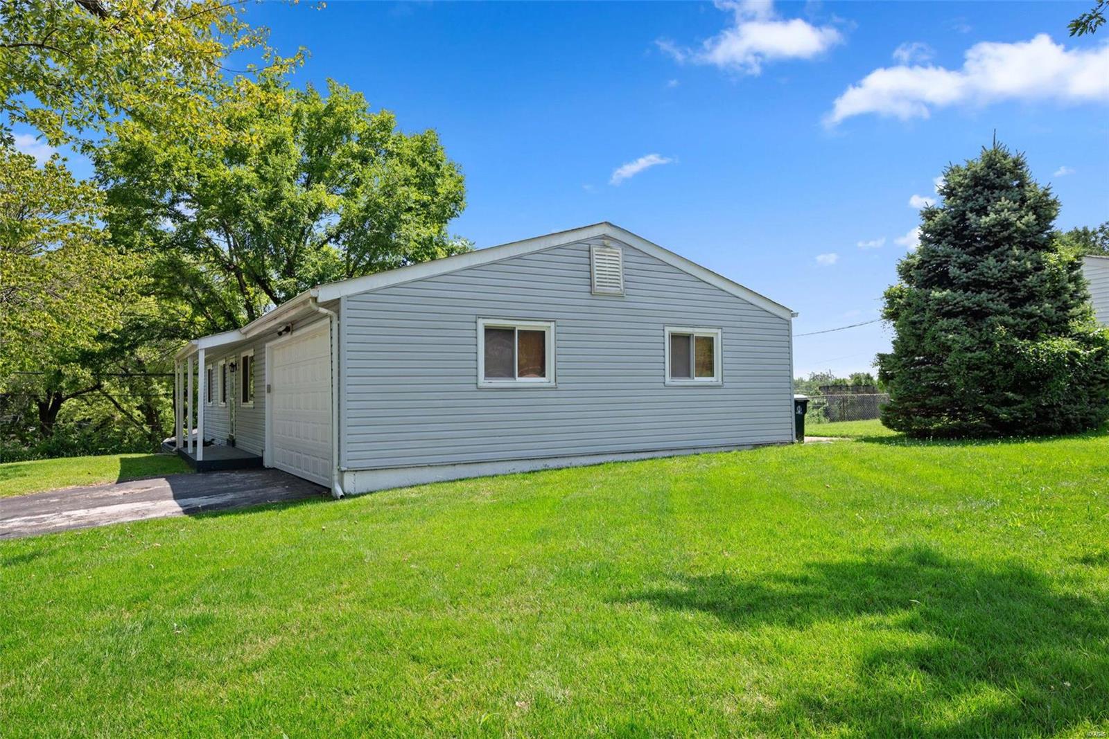 12748 Missouri Bottom Road Hazelwood, MO 63042 - Photo 23 of 25