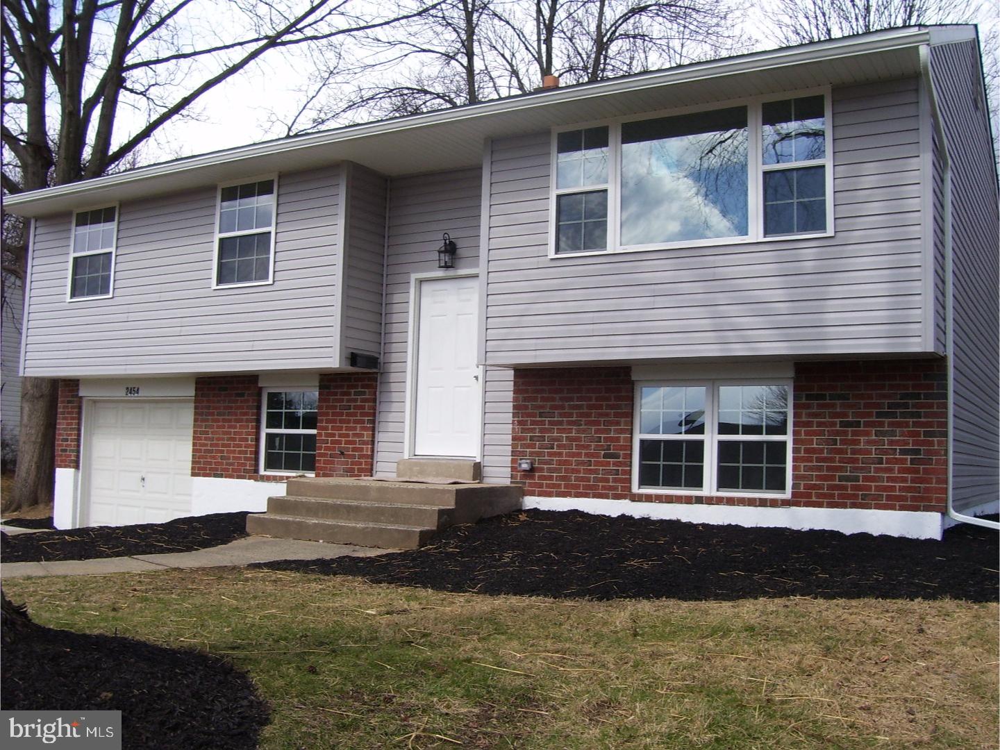 2454 Weir Road Aston, PA 19014 - Photo 2 of 22
