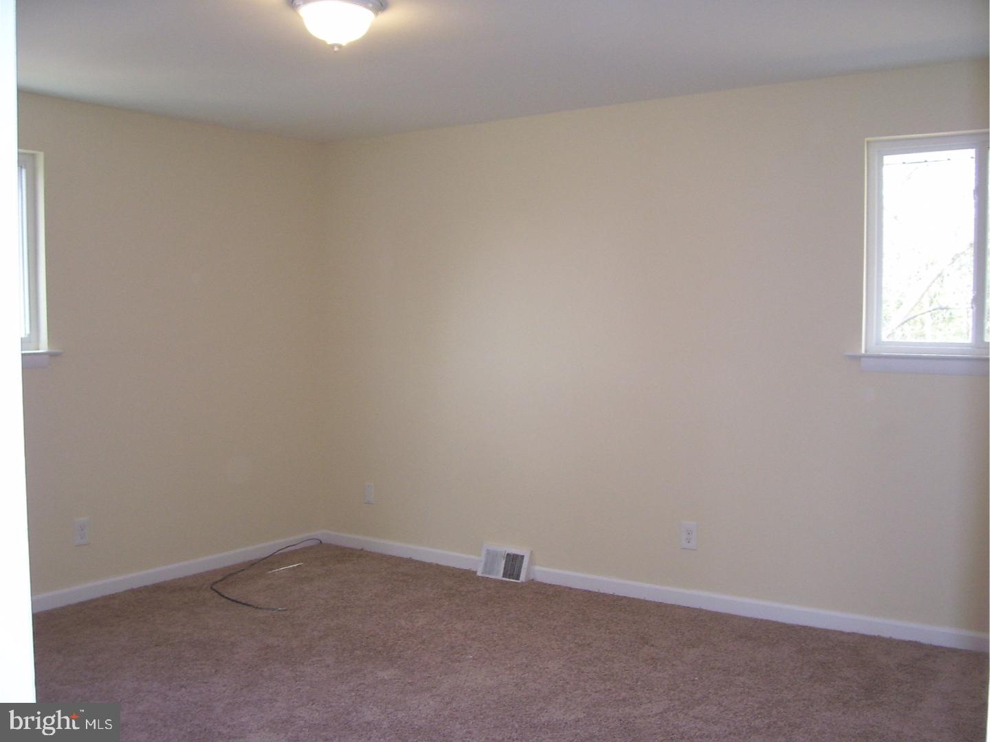 2454 Weir Road Aston, PA 19014 - Photo 10 of 22