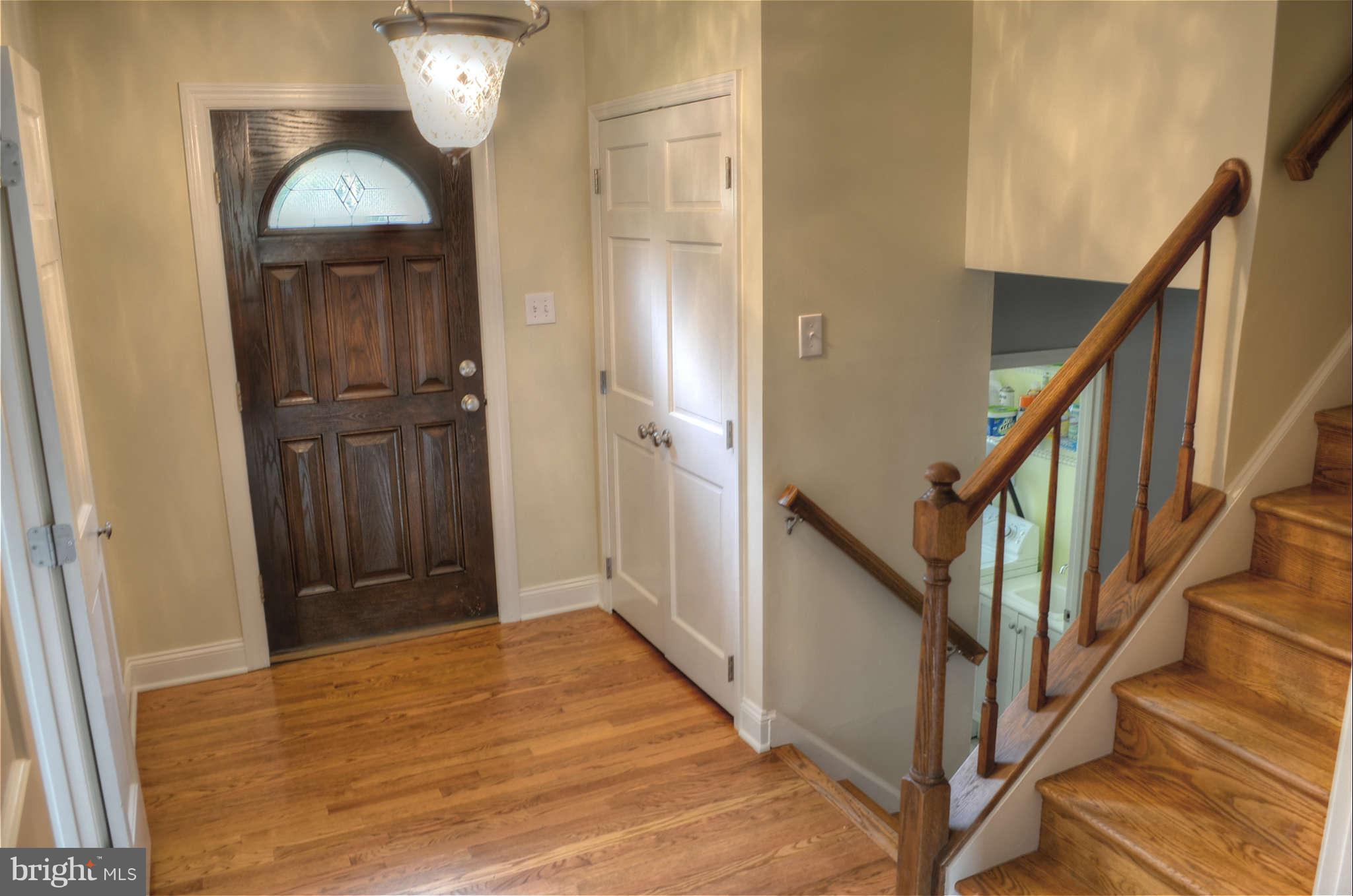 2510 Farrier Lane Reston, VA 20191 - Photo 2 of 26 Interior (General)